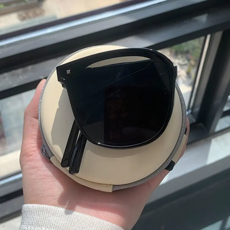 Black cat eye style sunglasses