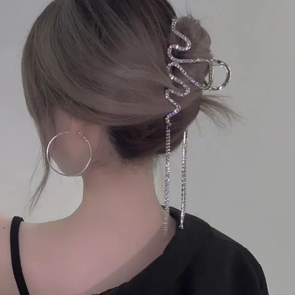 Serpent wavy Hair Claw Clip